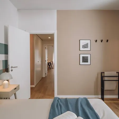 Luso - 2 Bedrooms In Alcantara Appartement *