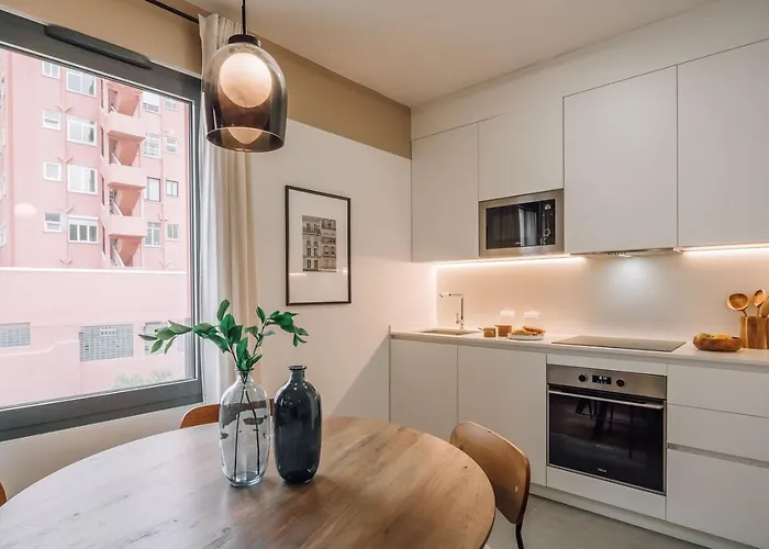 Luso - 2 Bedrooms In Alcantara Lisboa